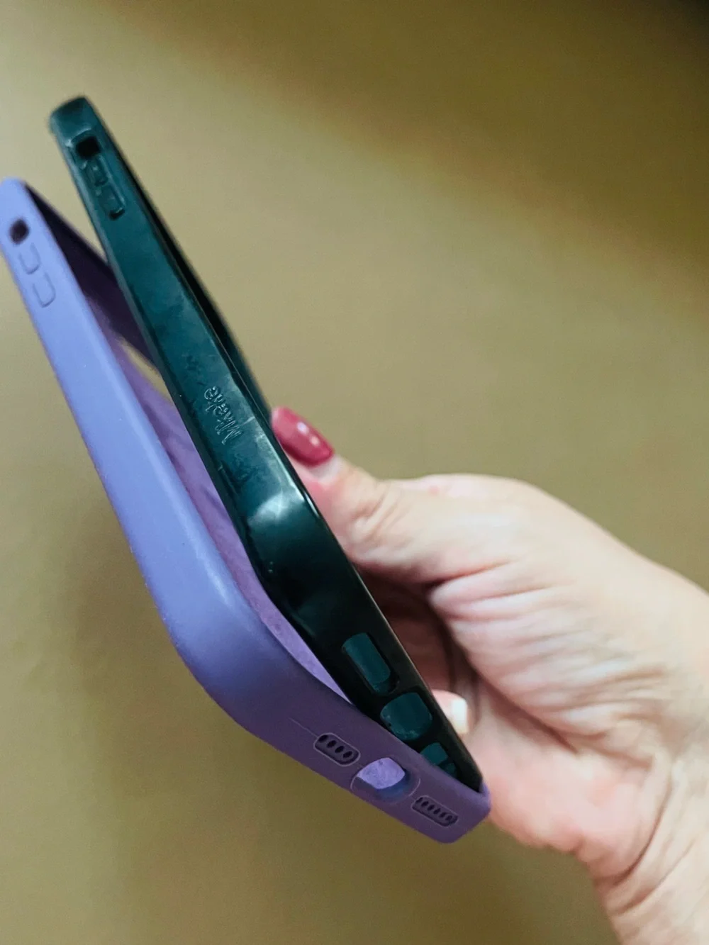 Protective Silicone Case with Ring Holder - iPhone 12 Pro Max